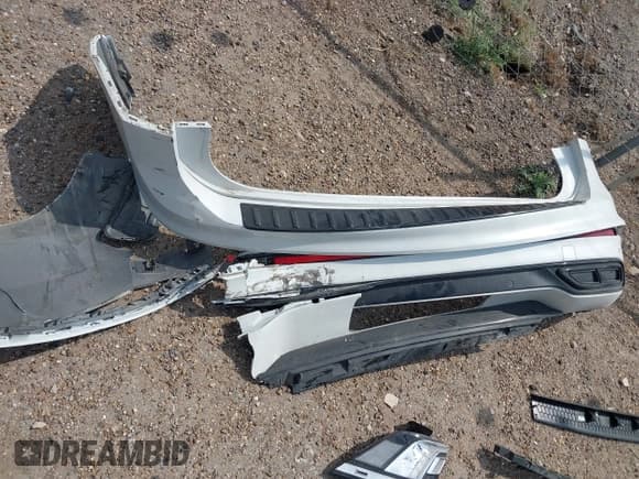 ✅ 2024 Volkswagen Tiguan SE R-Line Black • VIN: 3VVCB7AX5RM053896 • Lot: 41883670. Listed on IAAI with 11,239 mi. Free auction sales archive from the USA and detailed vehicle history report at DreamBid. Image 18.