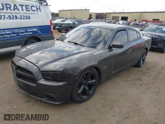 ✅ 2014 Dodge Charger RT • VIN: 2C3CDXCT8EH159467 • Lot: 43633281. Listed on IAAI with 119,381 mi. Free auction sales archive from the USA and detailed vehicle history report at DreamBid. Image 17.