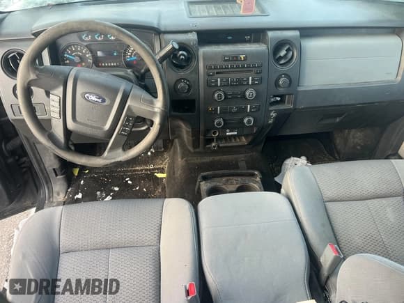 ✅ 2013 Ford F-150 XL • VIN: 1FTFX1EF3DFA70846 • Lot: 41614387. Wystawiony na IAAI z przebiegiem 138 181 mil. Bezpłatny archiwum sprzedaży aukcyjnych z USA i szczegółowy raport historii pojazdu na DreamBid. Zdjęcie 10.