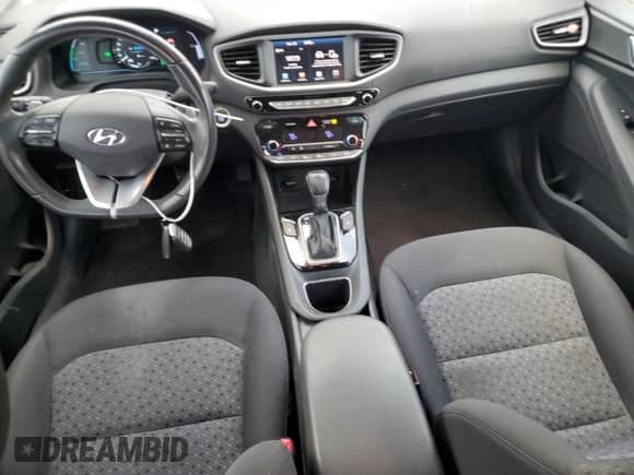 ✅ 2018 Hyundai Ioniq SEL • VIN: KMHC75LC5JU068991 • Лот: 81232704. Размещён на Copart с пробегом 187 525 миль миль. Получите бесплатный доступ к архиву аукционных продаж из США и посмотрите подробный отчёт об истории автомобиля на DreamBid. Изображение 8.