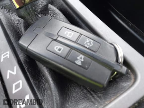 ✅ 2012 Ford Taurus SEL • VIN: 1FAHP2EW9CG138287 • Lot: 41956023. Listed on IAAI with 172,807 mi. Free auction sales archive from the USA and detailed vehicle history report at DreamBid. Image 11.