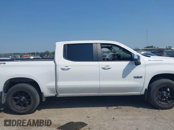 ✅ 2024 Chevrolet Silverado 1500 LT • VIN: 2GCUDDED9R1234258 • Лот: 43142010. Опубликован ранее на IAAI с пробегом 24 226 миль. Бесплатный доступ к архиву аукционных продаж из США и подробный отчёт об истории автомобиля на DreamBid. Изображение 14.