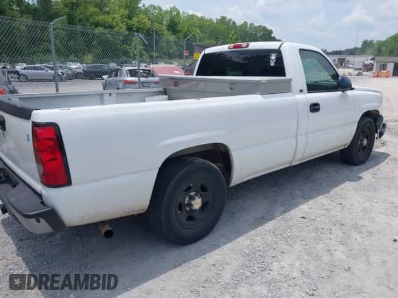 2004 Chevrolet Silverado 1500 Work Truck with VIN 1GCEC14V04Z268038, listed as a IAAI auction lot 42591002 with 276,826 mi miles and . Bid and sale history available at DreamBid. Image 4.
