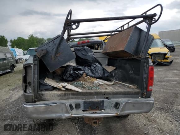 ✅ 2006 Dodge 2500 ST • VIN: 3D7KS26D26G211445 • Lot: 59830865. Wystawiony na Copart z przebiegiem Nie podano. Bezpłatny archiwum sprzedaży aukcyjnych z USA i szczegółowy raport historii pojazdu na DreamBid. Zdjęcie 6.