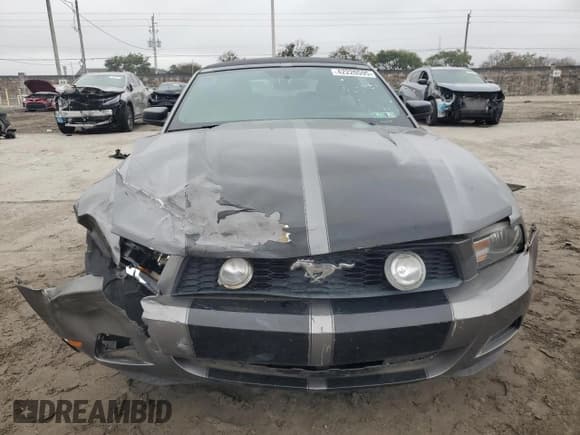 ✅ 2010 Ford Mustang V6 • VIN: 1ZVBP8ENXA5122356 • Lot: 55928825. Listed on Copart with 59,434 mi. Free auction sales archive from the USA and detailed vehicle history report at DreamBid. Image 5.