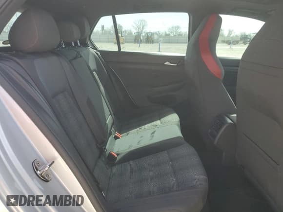 ✅ 2022 Volkswagen Golf GTI SE • VIN: WVWL87CD8NW142954 • Lot: 47243685. Wystawiony na Copart z przebiegiem 25 103 mil. Bezpłatny archiwum sprzedaży aukcyjnych z USA i szczegółowy raport historii pojazdu na DreamBid. Zdjęcie 11.