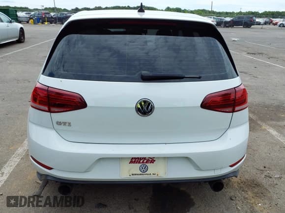 ✅ 2018 Volkswagen Golf GTI S • VIN: 3VW447AU6JM292040 • Лот: 42770758. Опубликован ранее на IAAI с пробегом 47 812 миль. Бесплатный доступ к архиву аукционных продаж из США и подробный отчёт об истории автомобиля на DreamBid. Изображение 16.