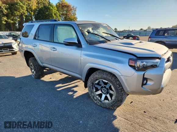 ✅ 2024 Toyota 4Runner TRD Off Road Premium • VIN: JTERU5JR4R6263460 • Lot: 89617835. Listed on Copart with 16,302 mi. Free auction sales archive from the USA and detailed vehicle history report at DreamBid. Image 4.