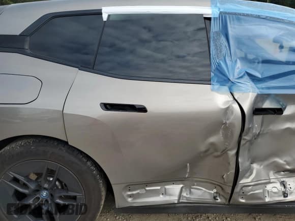 ✅ 2023 BMW iX xDrive50 • VIN: WB523CF0XPCM84949 • Lot: 84989155. Listed on Copart with 32,362 mi. Free auction sales archive from the USA and detailed vehicle history report at DreamBid. Image 11.