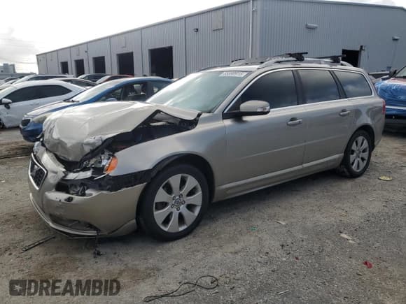✅ 2008 Volvo V70 • VIN: YV1BW982381008515 • Lot: 85698915. Listed on Copart with 202,175 mi. Free auction sales archive from the USA and detailed vehicle history report at DreamBid. Image 1.