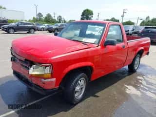 1995 Dodge Dakota z VIN 1B7FL26G9SW930299, wystawiony jako IAAI lot #42315085 z przebiegiem 191 723 mil mil oraz . Historia ofert i sprzedaży dostępna na DreamBid. Obrazek 2.