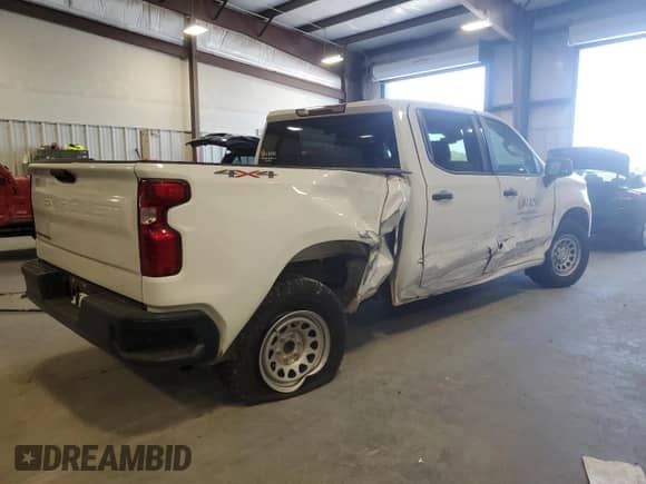 2022 Chevrolet Silverado 1500 Work Truck z VIN 3GCUDAED4NG617427, wystawiony jako Copart lot #50957205 z przebiegiem 61 987 mil mil oraz Szkoda całkowita • Salvage title. Historia ofert i sprzedaży dostępna na DreamBid. Obrazek 3.