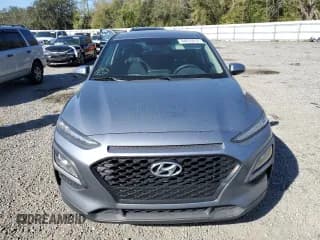 ✅ 2018 Hyundai Kona SE • VIN: KM8K12AA9JU173997 • Лот: 44655214. Опубликован ранее на Copart с пробегом 62 244 миль. Бесплатный доступ к архиву аукционных продаж из США и подробный отчёт об истории автомобиля на DreamBid. Изображение 5.