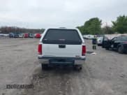 ✅ 2008 GMC Sierra 2500HD Work Truck • VIN: 1GTHC23678F181919 • Lot: 41954078. Wystawiony na IAAI z przebiegiem 120 609 mil. Bezpłatny archiwum sprzedaży aukcyjnych z USA i szczegółowy raport historii pojazdu na DreamBid. Zdjęcie 16.