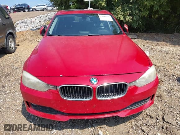 ✅ 2014 BMW 3 Series 320i • VIN: WBA3B1C51EPV79158 • Lot: 43011559. Listed on IAAI with 154,197 mi. Free auction sales archive from the USA and detailed vehicle history report at DreamBid. Image 6.