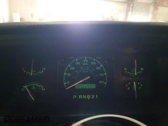 ✅ 1993 Ford Econoline Cargo • VIN: 1FDEE14H2PHB30382 • Lot: 51219025. Wystawiony na Copart z przebiegiem 204 527 mil. Bezpłatny archiwum sprzedaży aukcyjnych z USA i szczegółowy raport historii pojazdu na DreamBid. Zdjęcie 9.