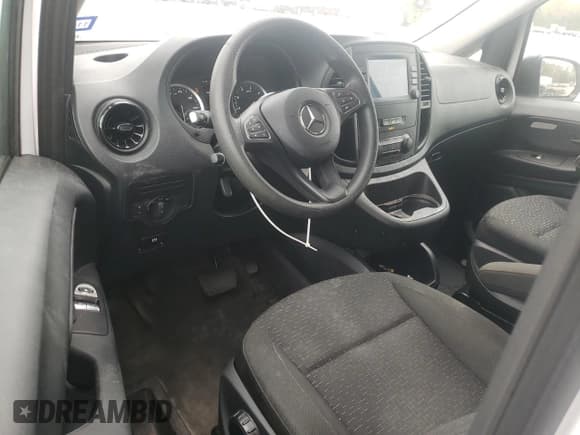 ✅ 2023 Mercedes-Benz Metris Cargo • VIN: W1YV0BEY9P4267409 • Лот: 51648415. Опубликован ранее на Copart с пробегом 10 525 миль. Бесплатный доступ к архиву аукционных продаж из США и подробный отчёт об истории автомобиля на DreamBid. Изображение 8.