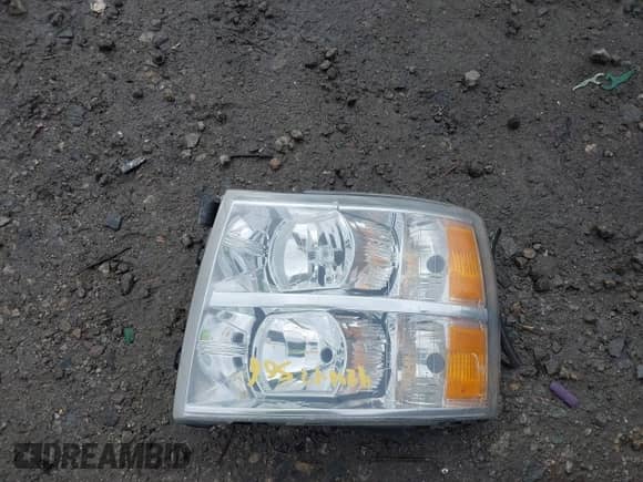 ✅ 2013 Chevrolet Silverado 2500HD Work Truck • VIN: 1GC2KVCG7DZ403046 • Lot: 42442506. Wystawiony na IAAI z przebiegiem 304 543 mil. Bezpłatny archiwum sprzedaży aukcyjnych z USA i szczegółowy raport historii pojazdu na DreamBid. Zdjęcie 12.