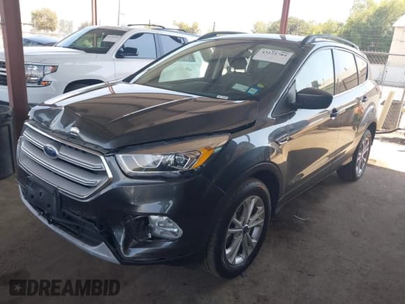 ✅ 2019 Ford Escape SEL • VIN: 1FMCU9HD2KUA85217 • Lot: 43121784. Wystawiony na IAAI z przebiegiem 72 456 mil. Bezpłatny archiwum sprzedaży aukcyjnych z USA i szczegółowy raport historii pojazdu na DreamBid. Zdjęcie 17.