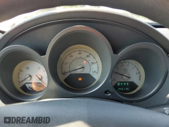 ✅ 2008 Chrysler Sebring LX • VIN: 1C3LC45K28N188707 • Lot: 60137105. Listed on Copart with 245,175 mi. Free auction sales archive from the USA and detailed vehicle history report at DreamBid. Image 9.