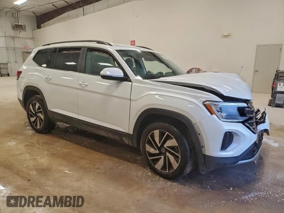 ✅ 2025 Volkswagen Atlas SE • VIN: 1V2HR2CA7SC503159 • Lot: 95086605. Listed on Copart with 38,595 mi. Free auction sales archive from the USA and detailed vehicle history report at DreamBid. Image 4.