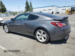 ✅ 2013 Hyundai Genesis Coupe Grand Touring • VIN: KMHHU6KJ2DU083764 • Lot: 65264825. Wystawiony na Copart z przebiegiem 190 956 mil. Bezpłatny archiwum sprzedaży aukcyjnych z USA i szczegółowy raport historii pojazdu na DreamBid. Zdjęcie 2.