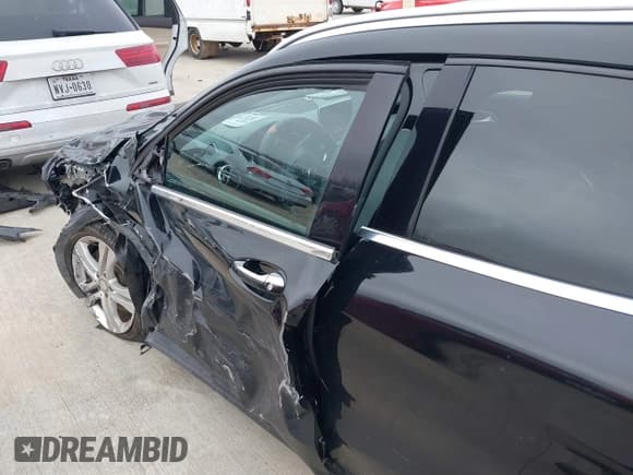 ✅ 2017 Mercedes-Benz GLA 250 • VIN: WDCTG4EB3HJ336350 • Lot: 41435827. Wystawiony na IAAI z przebiegiem 97 977 mil. Bezpłatny archiwum sprzedaży aukcyjnych z USA i szczegółowy raport historii pojazdu na DreamBid. Zdjęcie 18.