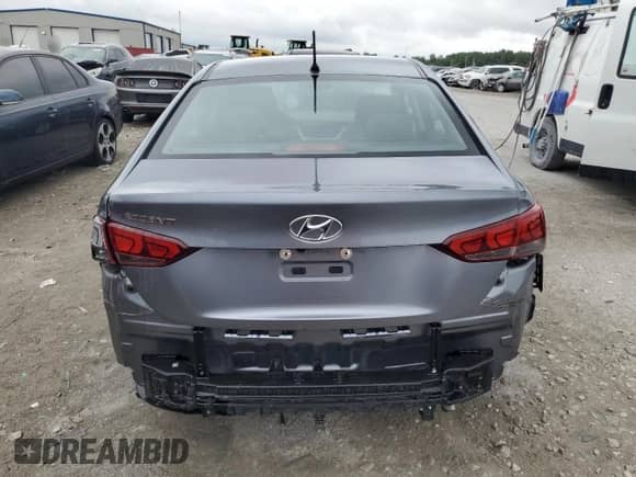 2020 Hyundai Accent SE z VIN 3KPC24A64LE121594, wystawiony jako Copart lot #65665004 z przebiegiem 27 949 mil mil oraz Szkoda całkowita • Salvage title. Historia ofert i sprzedaży dostępna na DreamBid. Obrazek 6.