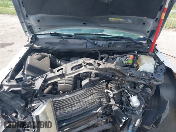 ✅ 2006 Saturn VUE • VIN: 5GZCZ33D66S871113 • Lot: 42264608. Wystawiony na IAAI z przebiegiem 147 000 mil. Bezpłatny archiwum sprzedaży aukcyjnych z USA i szczegółowy raport historii pojazdu na DreamBid. Zdjęcie 10.