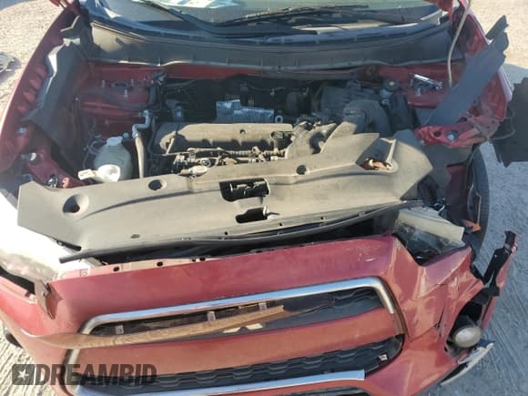 ✅ 2015 Mitsubishi Outlander SE • VIN: 4A4AP4AU2FE005620 • Lot: 71607665. Listed on Copart with 160,359 mi. Free auction sales archive from the USA and detailed vehicle history report at DreamBid. Image 12.