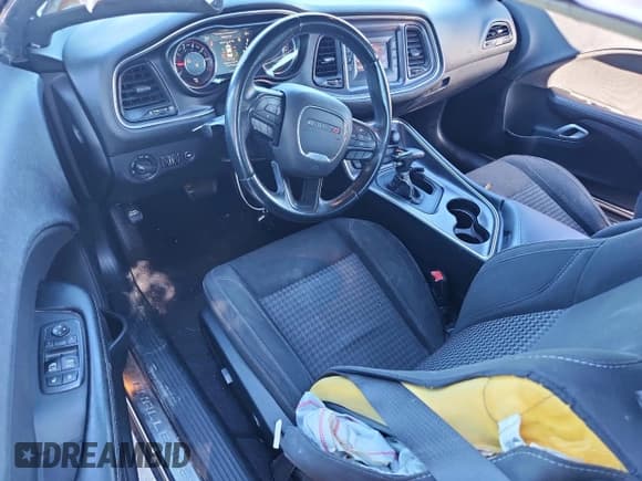 ✅ 2016 Dodge Challenger SXT • VIN: 2C3CDZAG1GH131529 • Lot: 91119485. Wystawiony na Copart z przebiegiem 141 739 mil. Bezpłatny archiwum sprzedaży aukcyjnych z USA i szczegółowy raport historii pojazdu na DreamBid. Zdjęcie 8.