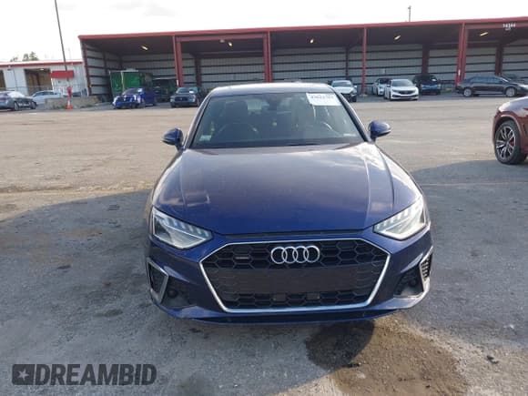 ✅ 2020 Audi A4 Premium Plus • VIN: WAUENAF41LN009494 • Lot: 43622783. Wystawiony na IAAI z przebiegiem 78 755 mil. Bezpłatny archiwum sprzedaży aukcyjnych z USA i szczegółowy raport historii pojazdu na DreamBid. Zdjęcie 12.