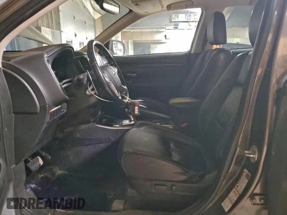 ✅ 2018 Mitsubishi Outlander SEL • VIN: JA4J24A5XJZ050542 • Lot: 96151255. Listed on Copart with 286,421 mi. Free auction sales archive from the USA and detailed vehicle history report at DreamBid. Image 7.