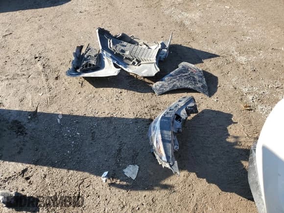 ✅ 2019 Toyota Sienna L • VIN: 5TDZZ3DC7KS973377 • Лот: 94031505. Опубликован ранее на Copart с пробегом 203 193 миль. Бесплатный доступ к архиву аукционных продаж из США и подробный отчёт об истории автомобиля на DreamBid. Изображение 13.