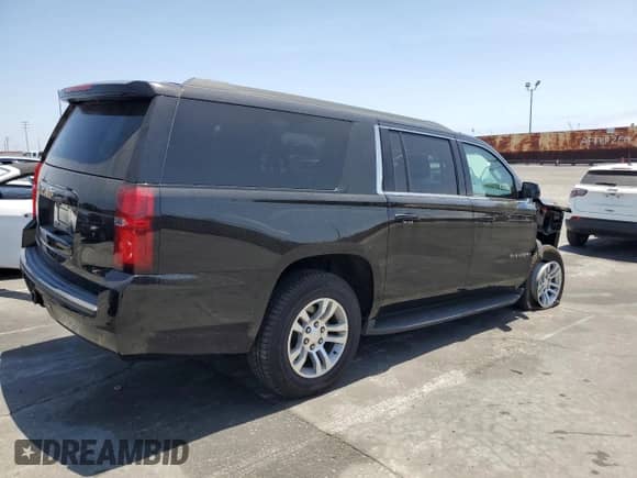 2020 Chevrolet Suburban LS z VIN 1GNSCGKC7LR281494, wystawiony jako Copart lot #57772955 z przebiegiem 56 629 mil mil oraz Szkoda całkowita • Salvage title. Historia ofert i sprzedaży dostępna na DreamBid. Obrazek 3.