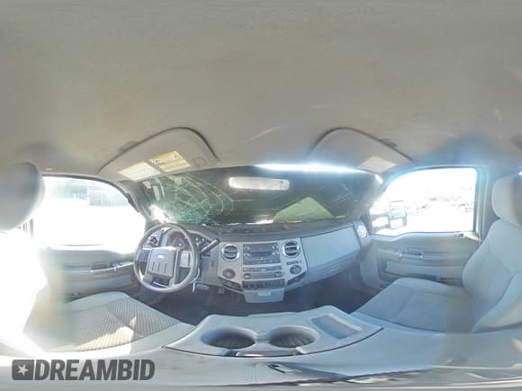 ✅ 2011 Ford F-250 XL • VIN: 1FTBF2B68BEB44843 • Lot: 61815215. Listed on Copart with 177,672 mi. Free auction sales archive from the USA and detailed vehicle history report at DreamBid. Image 14.