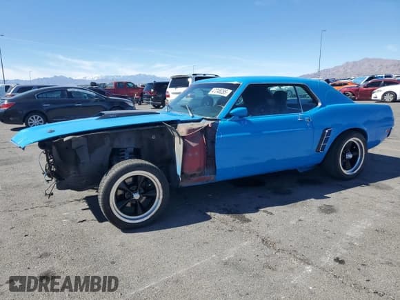 ✅ 1969 Ford Mustang • VIN: 9R01M122394 • Lot: 47248285. Listed on Copart with 19,059 mi. Free auction sales archive from the USA and detailed vehicle history report at DreamBid. Image 1.