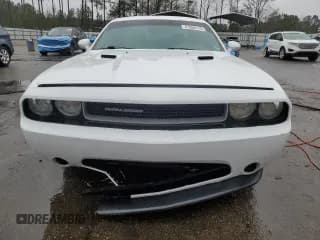 ✅ 2014 Dodge Challenger SXT • VIN: 2C3CDYAG9EH295134 • Lot: 41808115. Wystawiony na Copart z przebiegiem 195 587 mil. Bezpłatny archiwum sprzedaży aukcyjnych z USA i szczegółowy raport historii pojazdu na DreamBid. Zdjęcie 5.