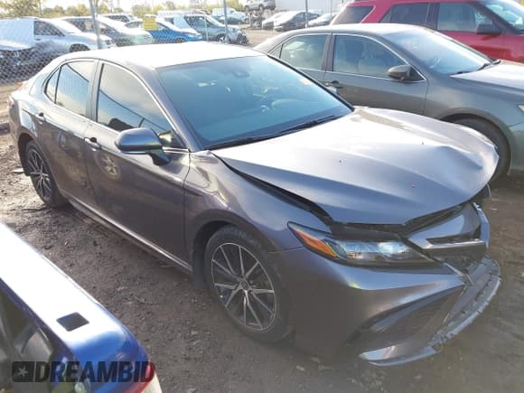 ✅ 2023 Toyota Camry SE • VIN: 4T1G11AK4PU837642 • Lot: 43513475. Listed on IAAI with 19,352 mi. Free auction sales archive from the USA and detailed vehicle history report at DreamBid. Image 1.