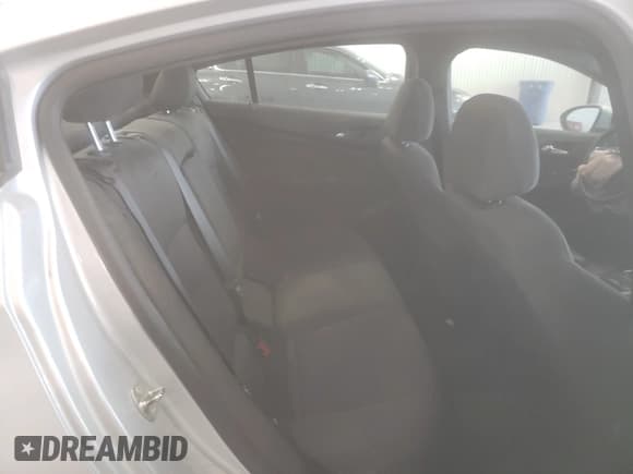 ✅ 2019 Chevrolet Cruze LT • VIN: 1G1BE5SM6K7111145 • Lot: 61461161. Listed on Copart with 49,842 mi. Free auction sales archive from the USA and detailed vehicle history report at DreamBid. Image 6.