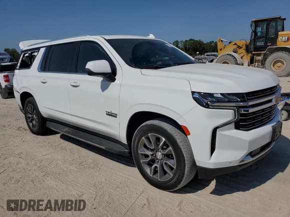 ✅ 2021 Chevrolet Suburban LT • VIN: 1GNSCCKD3MR228715 • Lot: 72997674. Wystawiony na Copart z przebiegiem 48 347 mil. Bezpłatny archiwum sprzedaży aukcyjnych z USA i szczegółowy raport historii pojazdu na DreamBid. Zdjęcie 4.