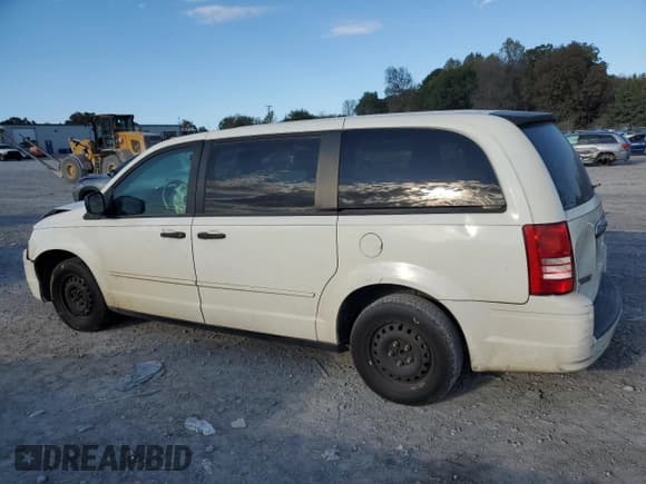 ✅ 2008 Chrysler Town & Country LX • VIN: 2A8HR44H28R726808 • Lot: 89849475. Listed on Copart with 231,080 mi. Free auction sales archive from the USA and detailed vehicle history report at DreamBid. Image 2.