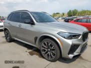 ✅ 2022 BMW X5 M • VIN: 5YMJU0C01N9M60668 • Lot: 64437665. Wystawiony na Copart z przebiegiem 18 236 mil. Bezpłatny archiwum sprzedaży aukcyjnych z USA i szczegółowy raport historii pojazdu na DreamBid. Zdjęcie 4.