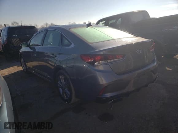 ✅ 2018 Hyundai Sonata Limited • VIN: 5NPE34AF8JH718598 • Lot: 36316203. Listed on Copart with 90,634 mi. Free auction sales archive from the USA and detailed vehicle history report at DreamBid. Image 2.