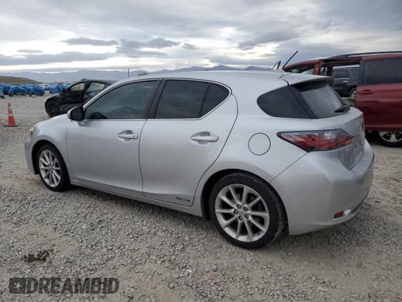 ✅ 2013 Lexus CT 200h • VIN: JTHKD5BH7D2129522 • Лот: 93306575. Опубликован ранее на Copart с пробегом Не указан. Бесплатный доступ к архиву аукционных продаж из США и подробный отчёт об истории автомобиля на DreamBid. Изображение 2.
