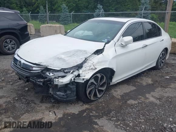 ✅ 2017 Honda Accord EX-L • VIN: 1HGCR2F87HA034102 • Lot: 42639904. Wystawiony na IAAI z przebiegiem 71 878 mil. Bezpłatny archiwum sprzedaży aukcyjnych z USA i szczegółowy raport historii pojazdu na DreamBid. Zdjęcie 18.