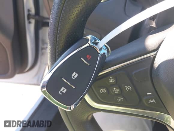 2022 Chevrolet Equinox LT with VIN 3GNAXUEV2NL189571, listed as a IAAI auction lot 43340032 with 77,628 mi miles and . Bid and sale history available at DreamBid. Image 11.