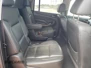 ✅ 2019 Chevrolet Suburban Premier • VIN: 1GNSKJKC7KR330837 • Lot: 71351414. Wystawiony na Copart z przebiegiem 172 187 mil. Bezpłatny archiwum sprzedaży aukcyjnych z USA i szczegółowy raport historii pojazdu na DreamBid. Zdjęcie 12.