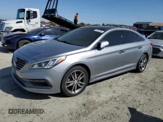 ✅ 2015 Hyundai Sonata Sport • VIN: 5NPE34ABXFH081976 • Лот: 47782663. Опубликован ранее на Copart с пробегом Не указан. Бесплатный доступ к архиву аукционных продаж из США и подробный отчёт об истории автомобиля на DreamBid. Изображение 1.