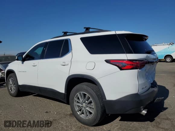 ✅ 2023 Chevrolet Traverse LT Cloth • VIN: 1GNERGKW3PJ116522 • Lot: 60564175. Wystawiony na Copart z przebiegiem 31 296 mil. Bezpłatny archiwum sprzedaży aukcyjnych z USA i szczegółowy raport historii pojazdu na DreamBid. Zdjęcie 2.